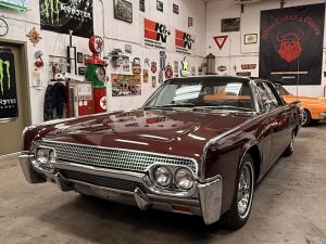 1961 Lincoln Continental